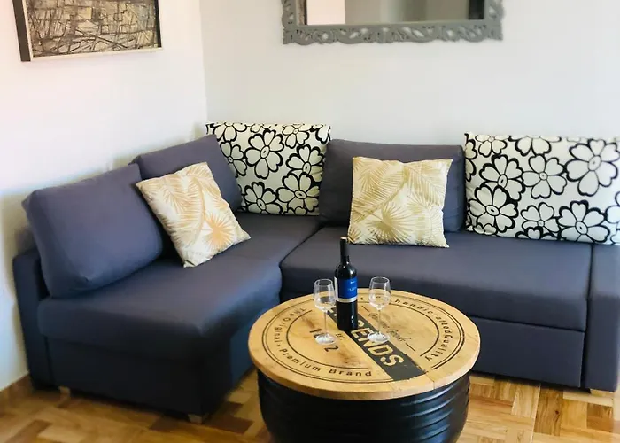 Temple Of Zen Free Parking