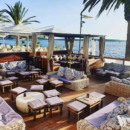 Temple Of Zen Free Parking * هفار