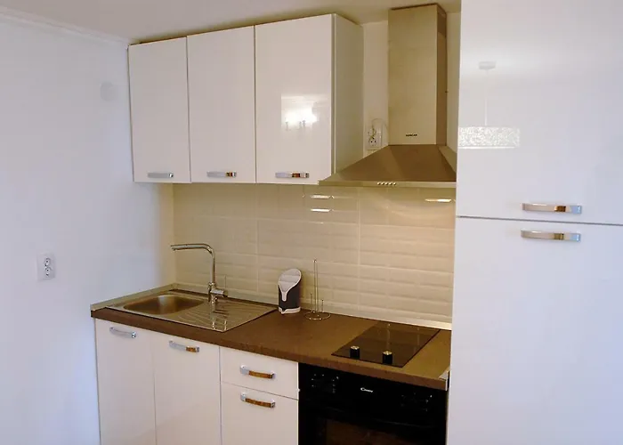 Temple Of Zen Free Parking *