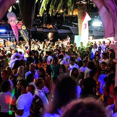 Temple Of Zen Free Parking *